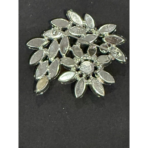VINTAGE 1950s Rhinestone Flower Brooch - Aqua Blue & Chartreuse Marquise Pin 2" - Picture 6 of 6